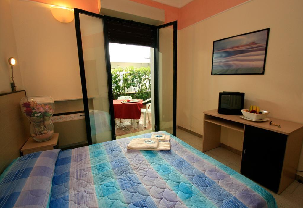 Residence Brown Rimini Extérieur photo